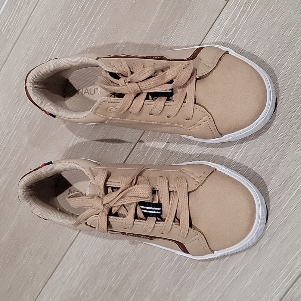 Nautica boy shoes size 1
